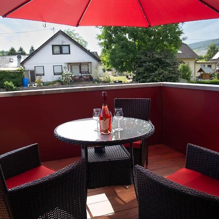 Ferienwohnung Alexander トラーベン・トラールバッハ エクステリア 写真